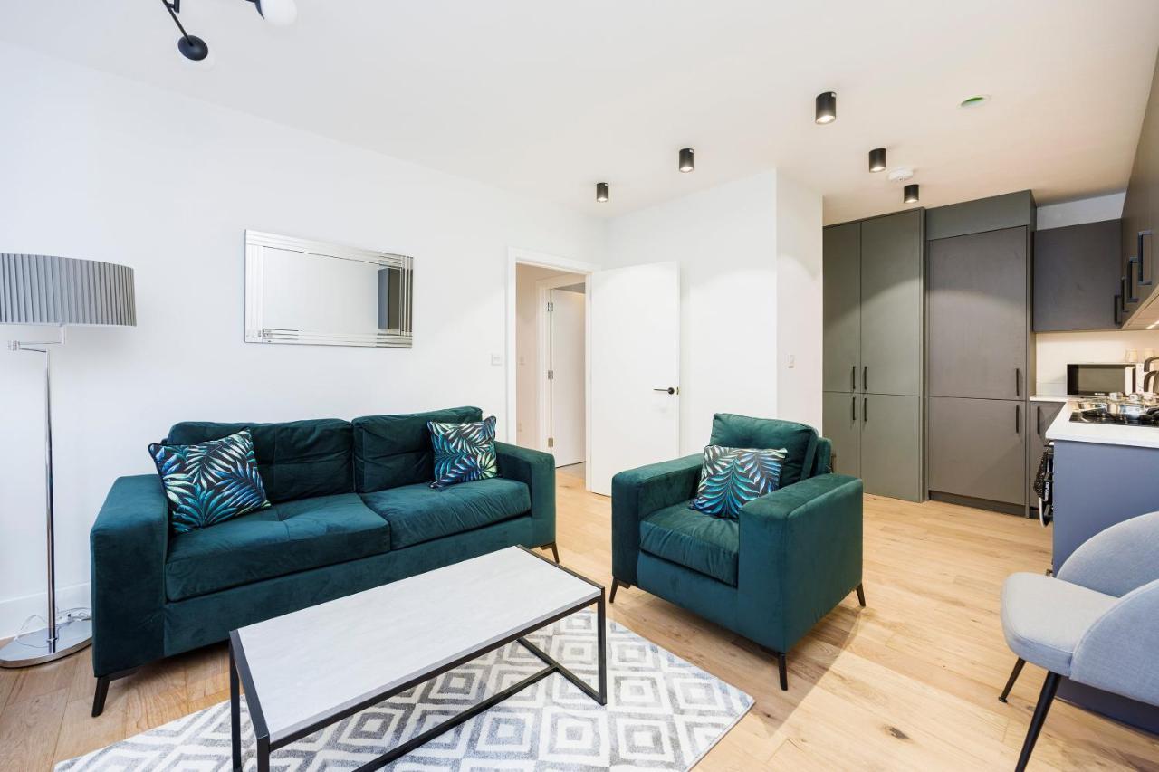 Luxury Spacious 2 Bed Apartment, London - Sk Exteriör bild