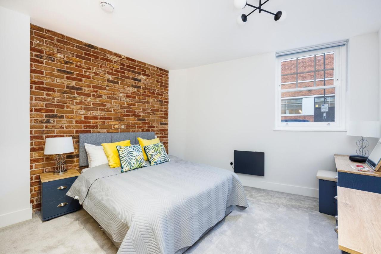 Luxury Spacious 2 Bed Apartment, London - Sk Exteriör bild