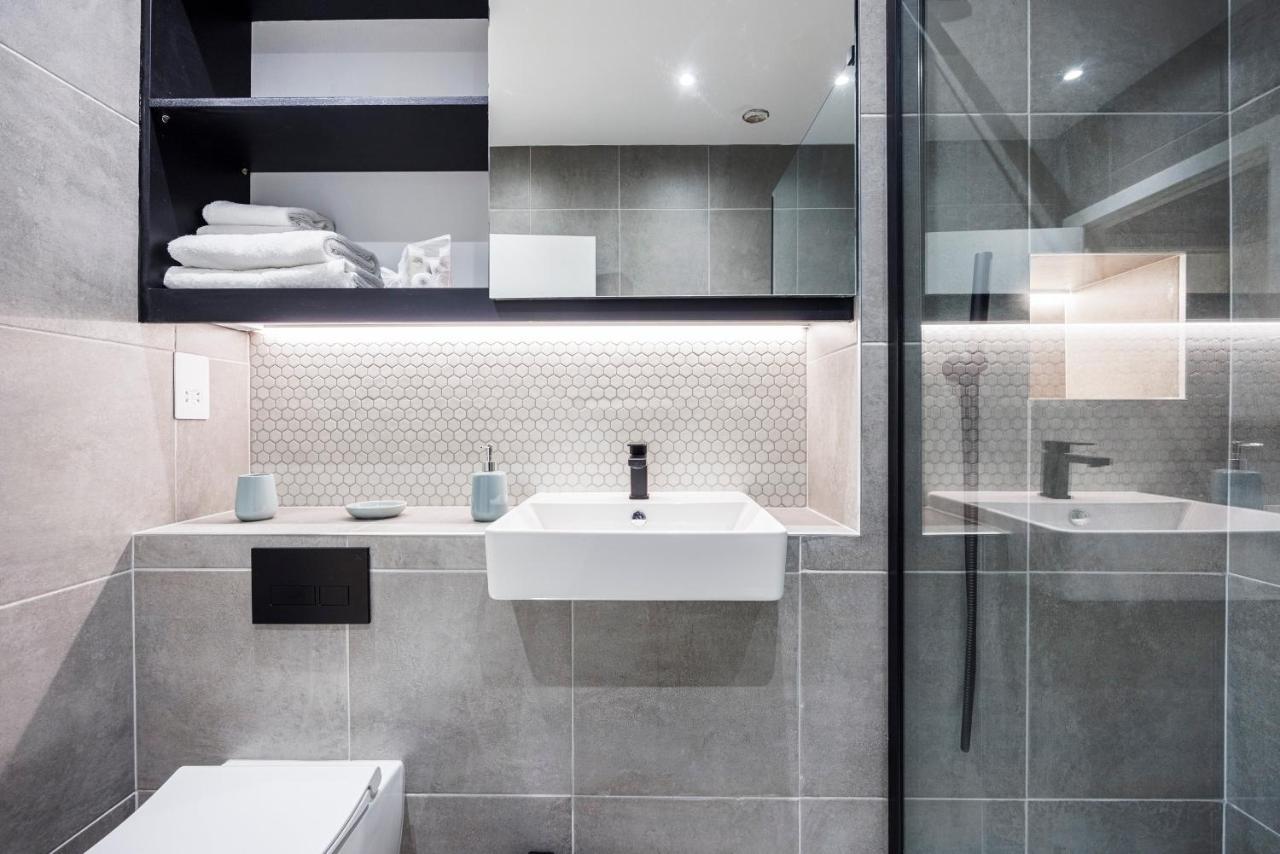Luxury Spacious 2 Bed Apartment, London - Sk Exteriör bild
