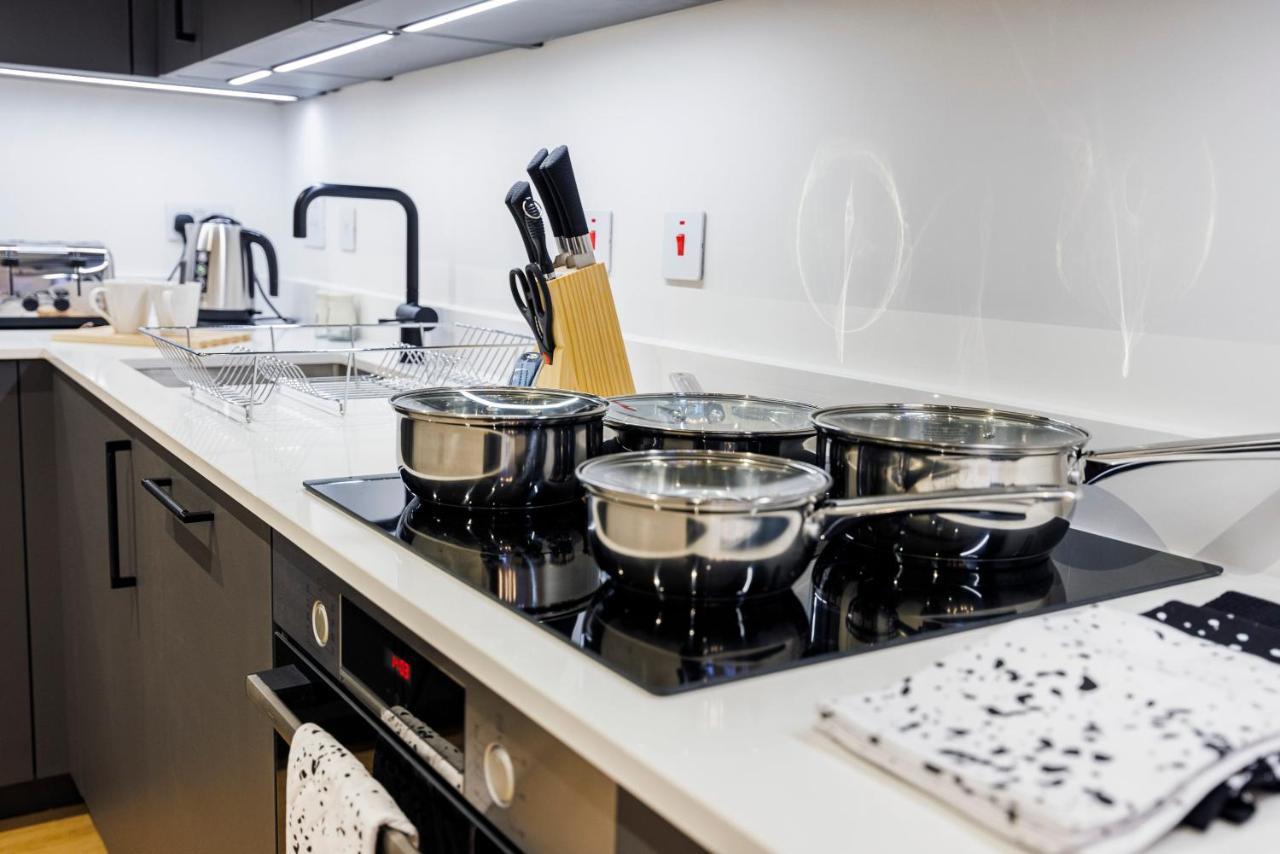 Luxury Spacious 2 Bed Apartment, London - Sk Exteriör bild