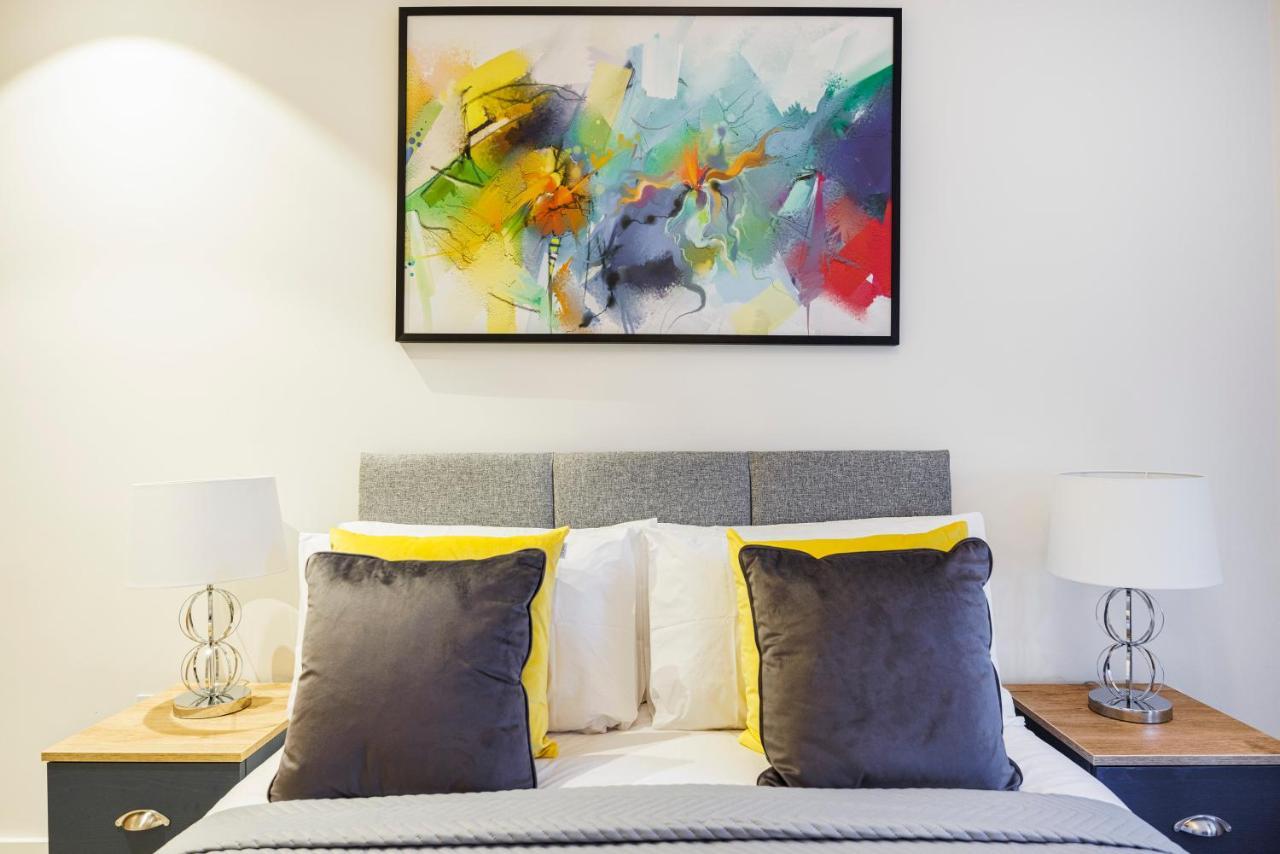 Luxury Spacious 2 Bed Apartment, London - Sk Exteriör bild
