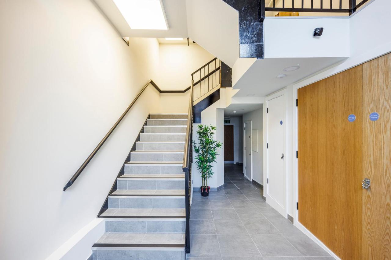 Luxury Spacious 2 Bed Apartment, London - Sk Exteriör bild