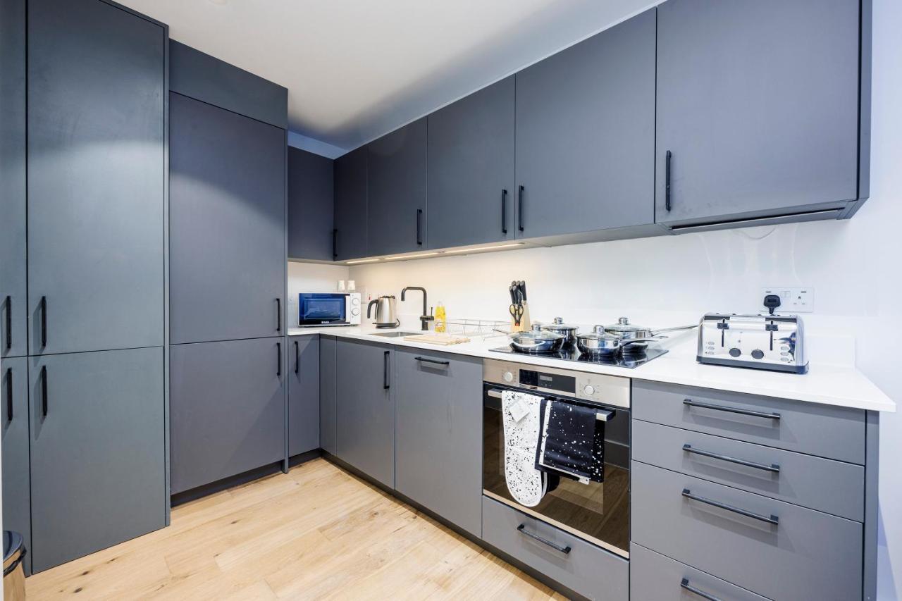 Luxury Spacious 2 Bed Apartment, London - Sk Exteriör bild