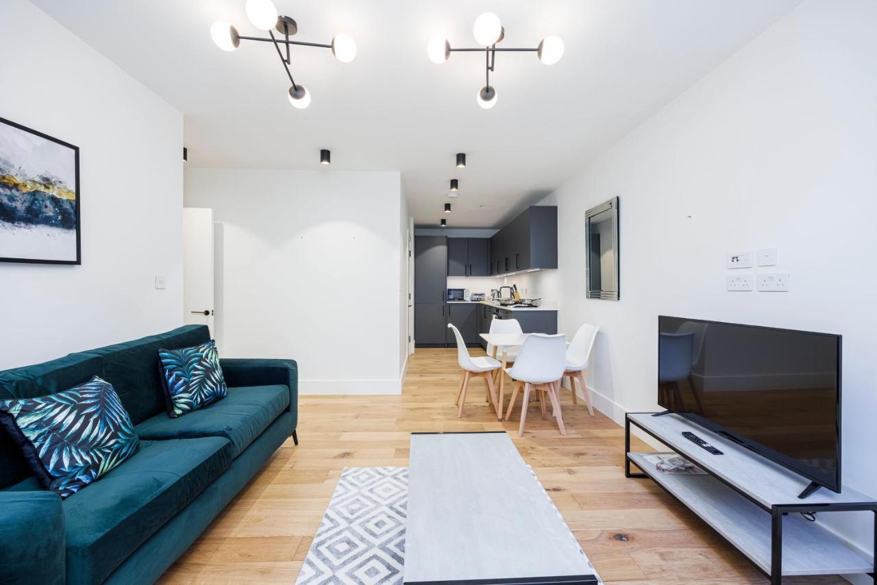 Luxury Spacious 2 Bed Apartment, London - Sk Exteriör bild