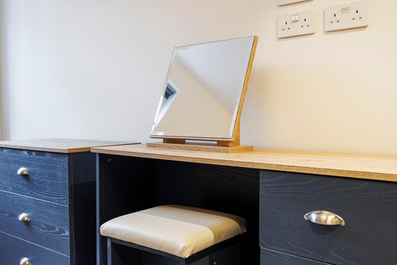 Luxury Spacious 2 Bed Apartment, London - Sk Exteriör bild